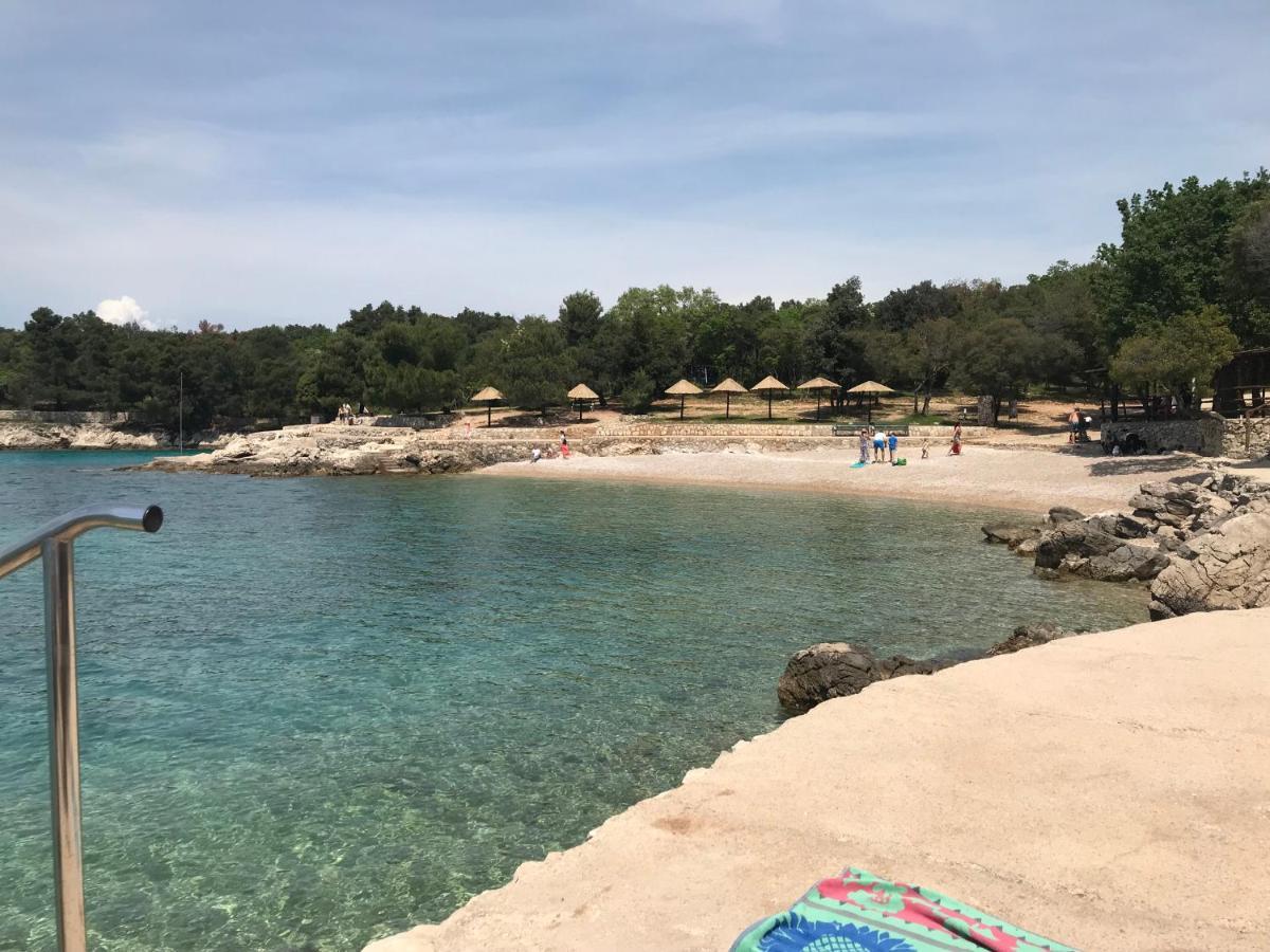 Krk Apartmani Pepina Pinezići Kültér fotó