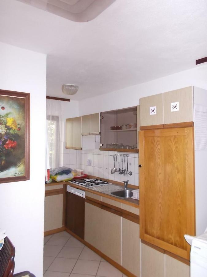 Krk Apartmani Pepina Pinezići Kültér fotó