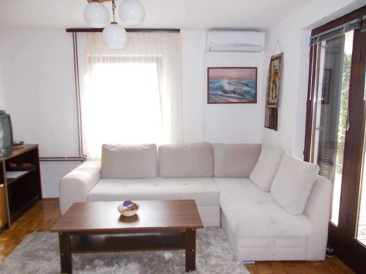 Krk Apartmani Pepina Pinezići Kültér fotó